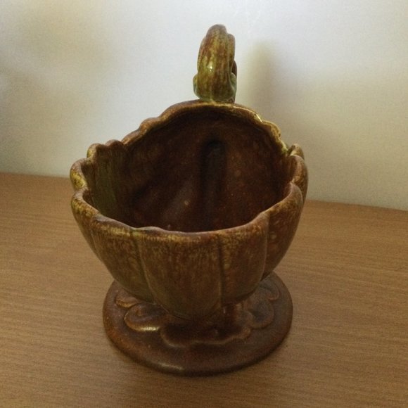Vintage Haeger pottery USA green and brown cornucopia ceramic planter w handle - Picture 2 of 6